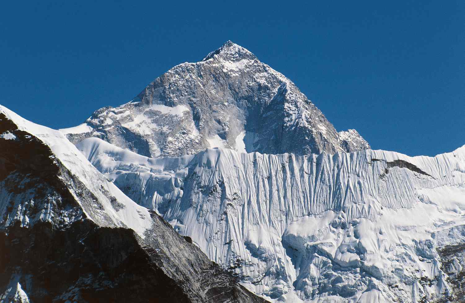 Makalu 5th highest mountain in the world